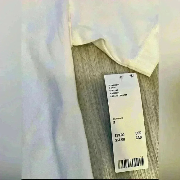 I’m so gonna cry Urban Outfitters/ Society 6 tshirt. Size small NWT - Picture 2 of 2